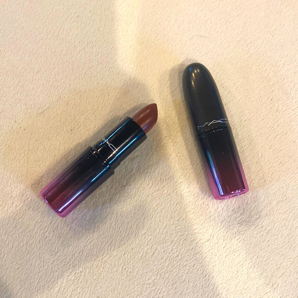Mac lipstick called bated breath